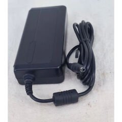 APD DA-90F19 90W 19V 4.74A 5.5 X 2.5 mm Adaptör